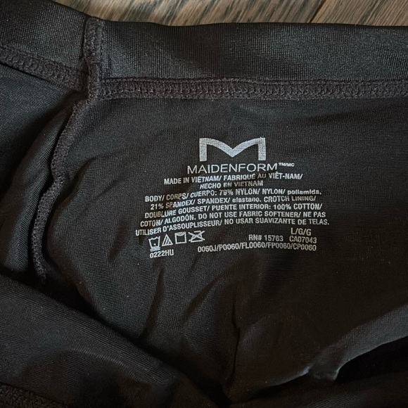 MaidenForm Seamless stay in place high waisted Shorty shape wear Sz M - Picture 3 of 11